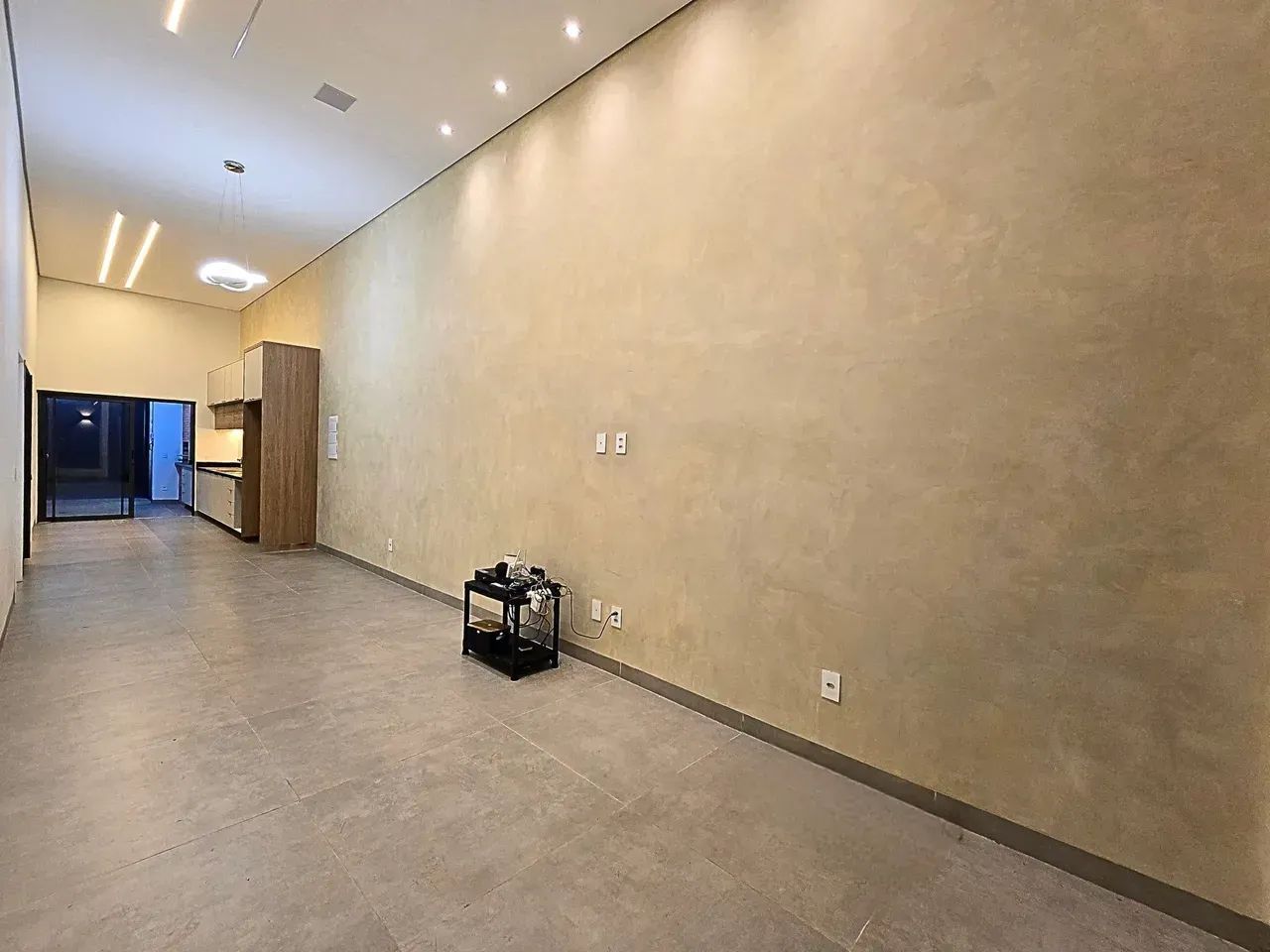 Maravilhoso imóvel moderno, repleto de planejados e acabamento impecável - Foto 12