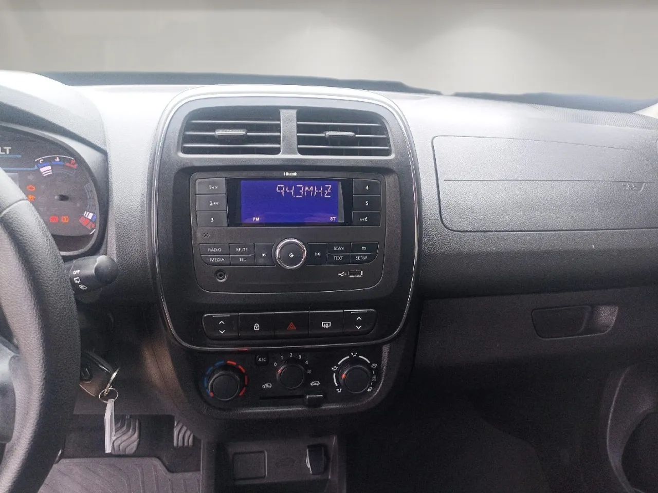 Renault Kwid 1.0 Zen 2023 - Foto 5