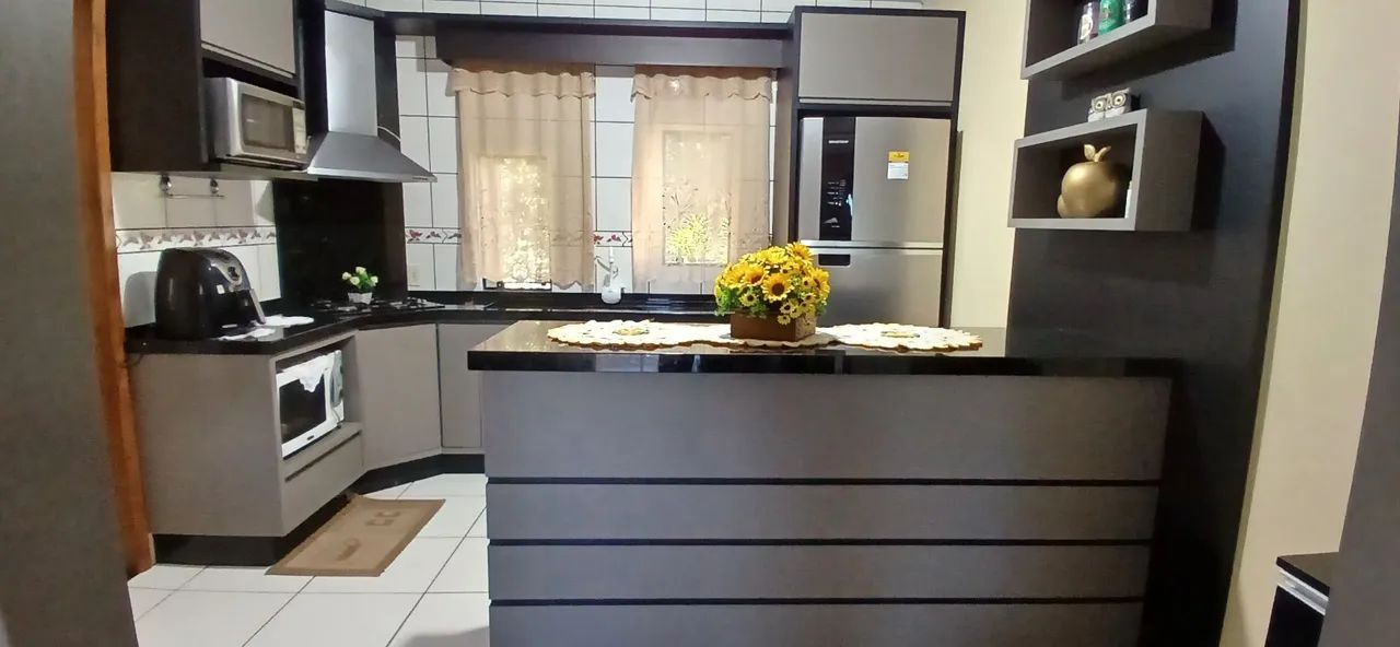 Casa bem localizada  - Foto 2