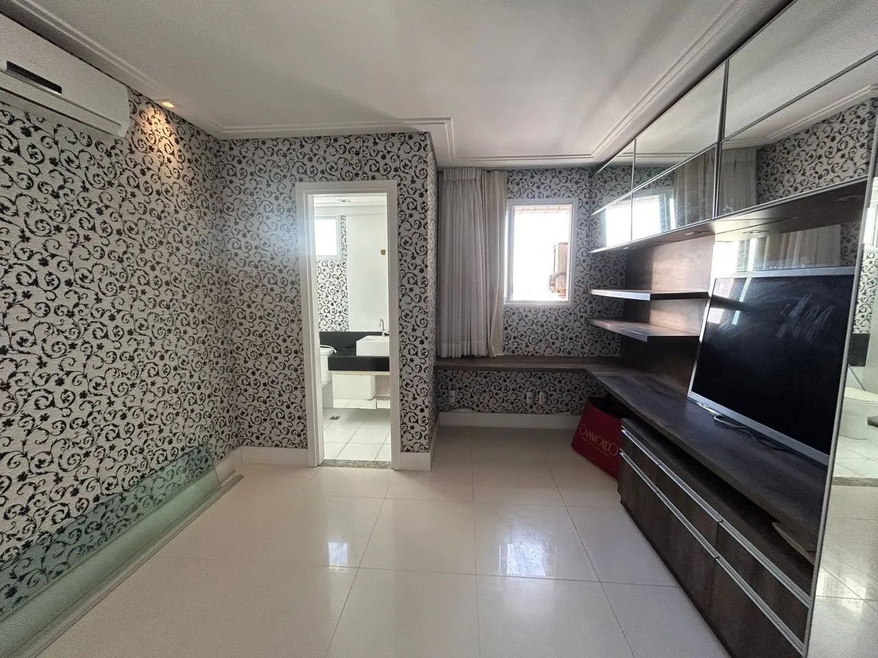 APARTAMENTO À VENDA NA PONTA DO FAROL, ANDAR ALTO 3 SUITES - Foto 3