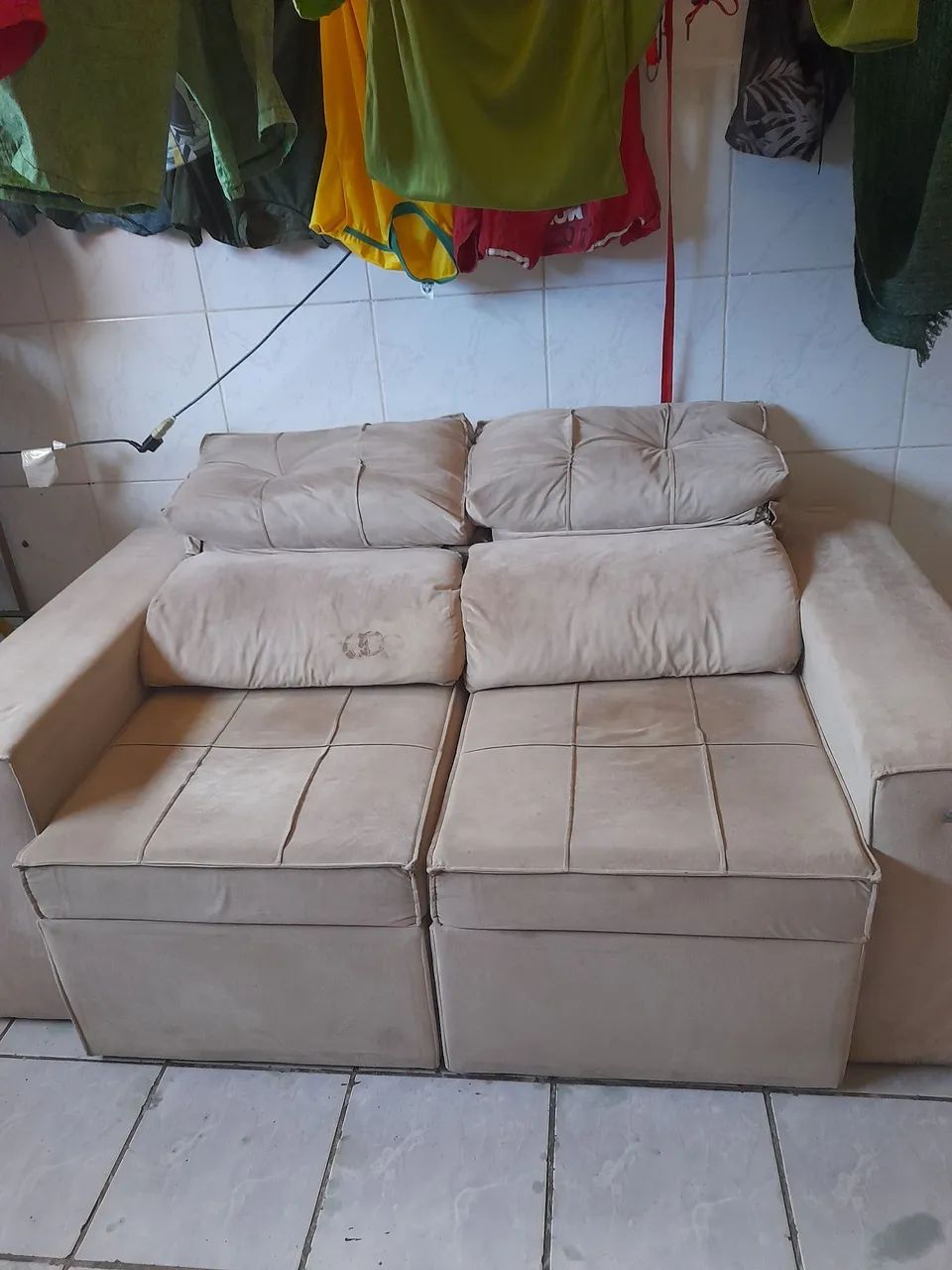 Vendo um sofá retrátil reclinável - Foto 4