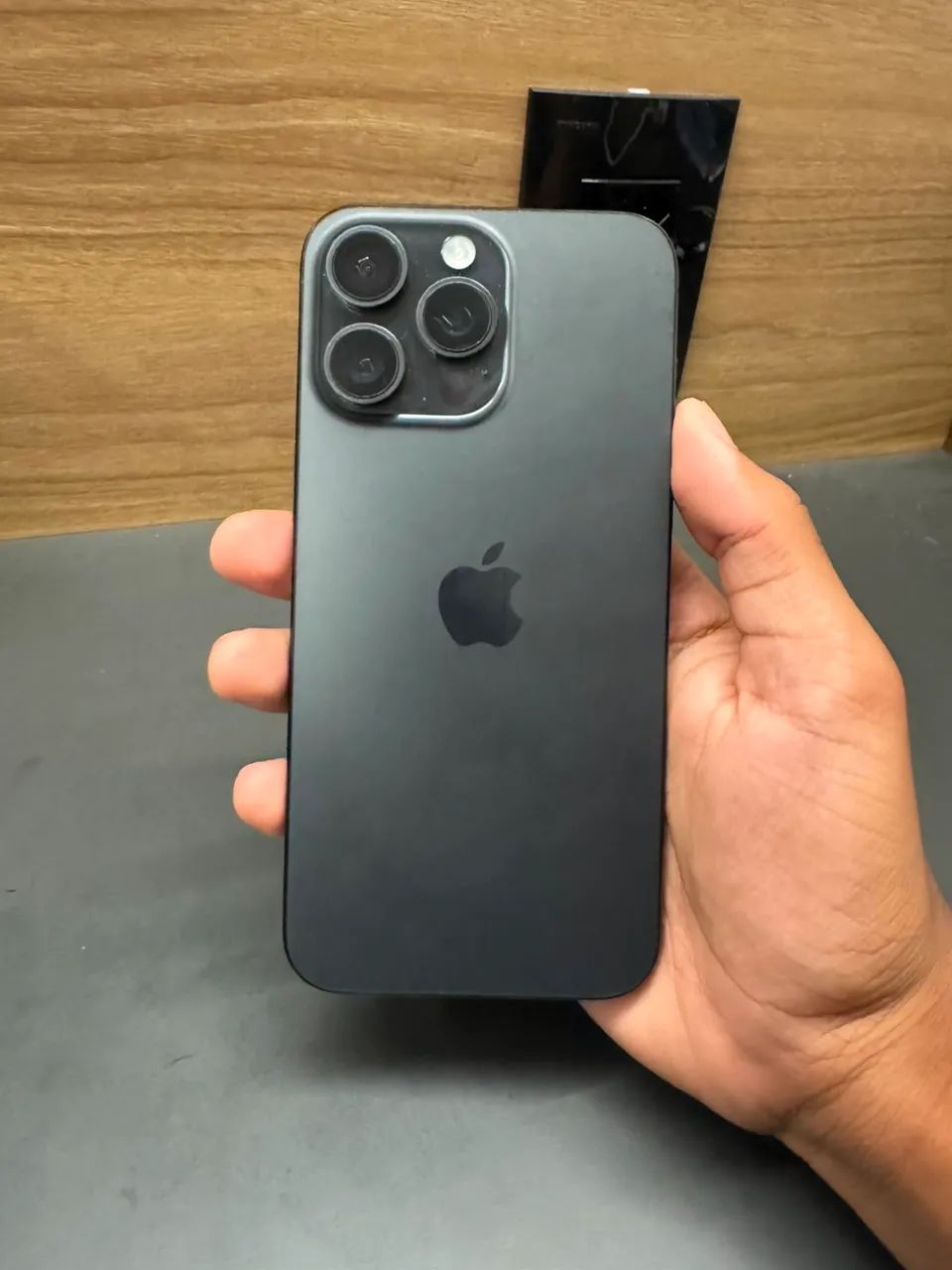 Vendo I Phone 15 Pro Max 256 GB - Foto 2