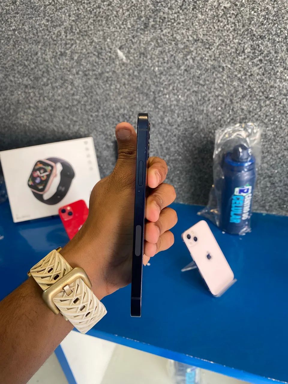 iphone 12 azul - Foto 4