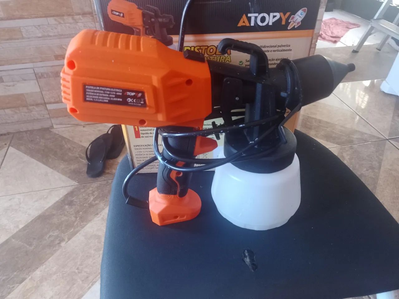 VENDO OU TRICO   PISTOLA ELÉTRICA DE PINTURA .. STOP.  POR. 300. REAIS - Foto 5