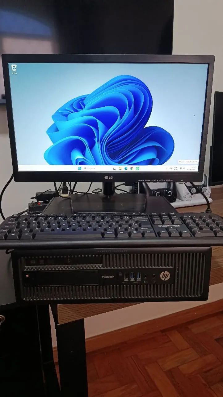 Computador Desktop HP Core I3