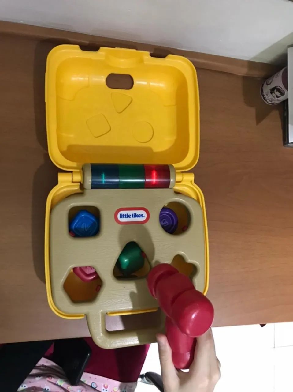 Maleta com blocos de encaixar marca Little Tikes