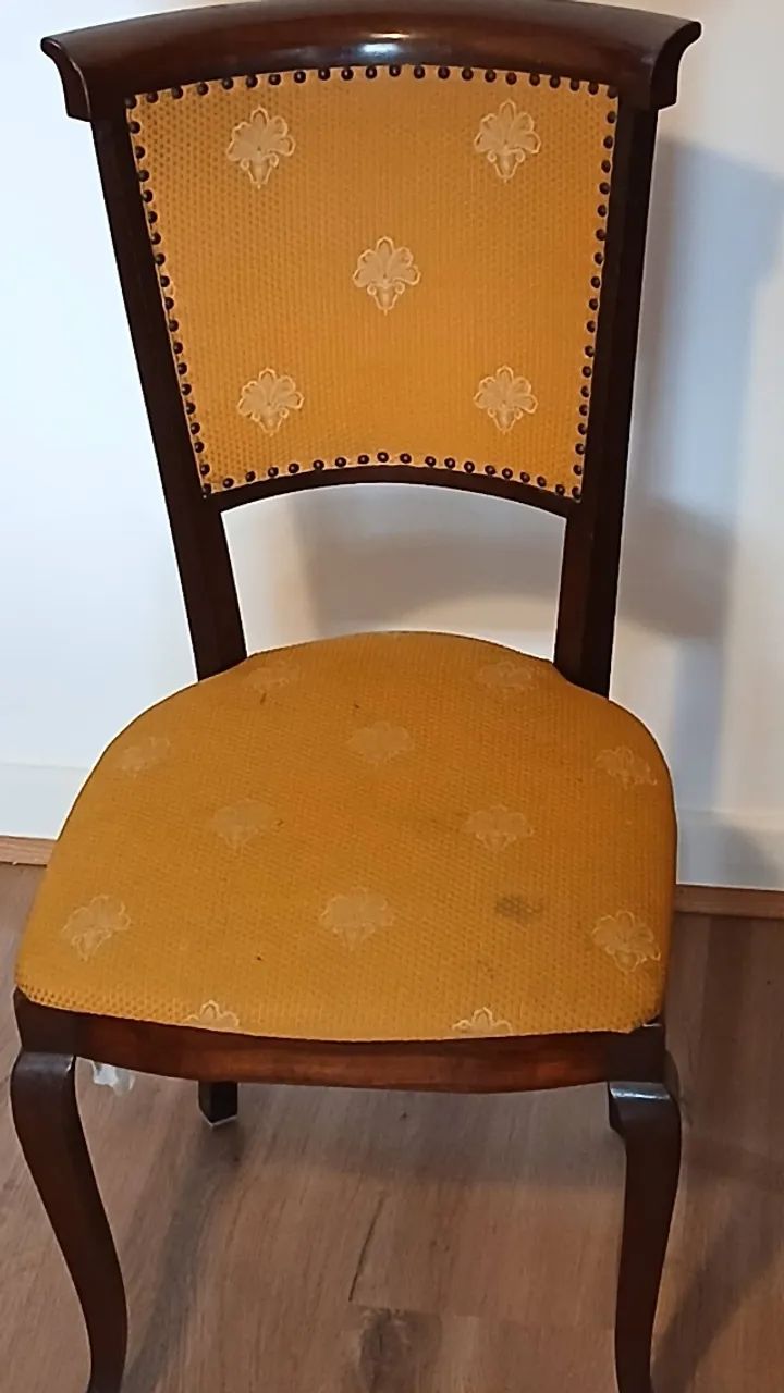 Cadeira Estilo Biedermeier Clássica com Encosto de Gôndola em Madeira - Foto 2