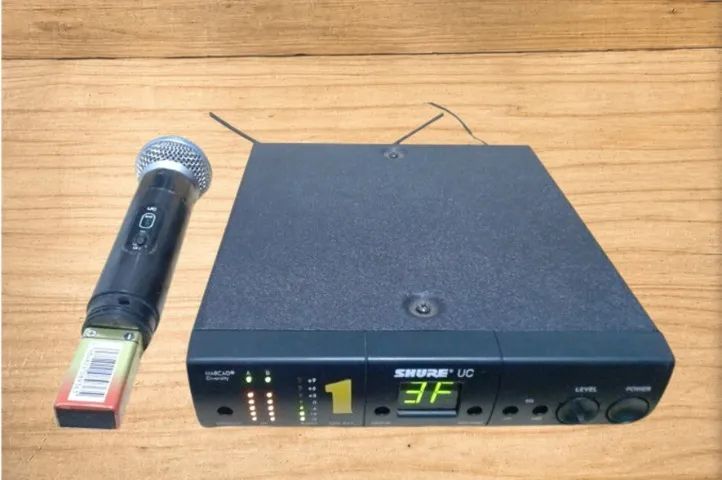Microfone Sem Fio Shure PROFISSIONAL UC2 + Receptor UC4 UHF - Foto 4
