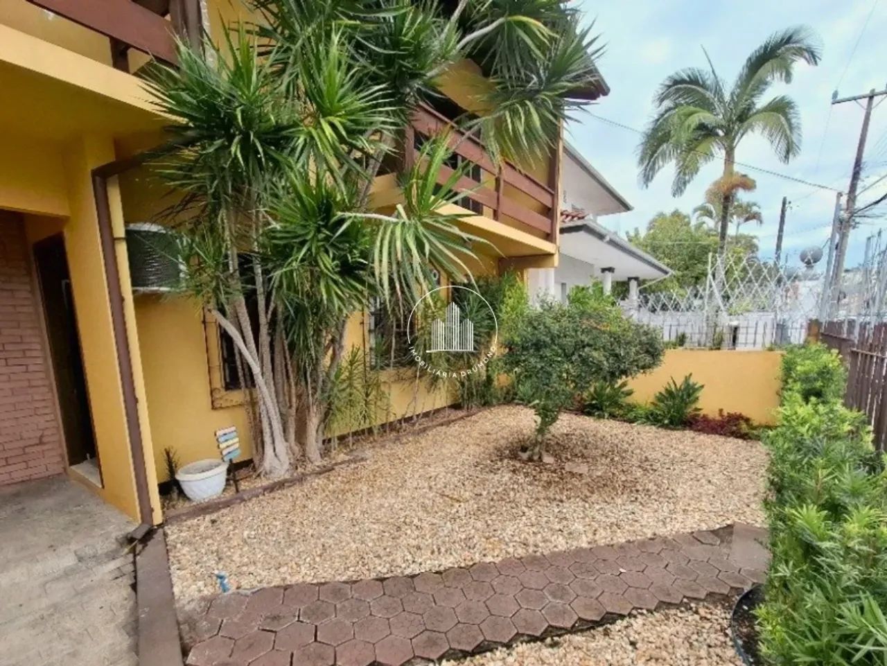 Casa com 4 quartos sendo 2 suítes no Jardim Atlântico - Foto 2
