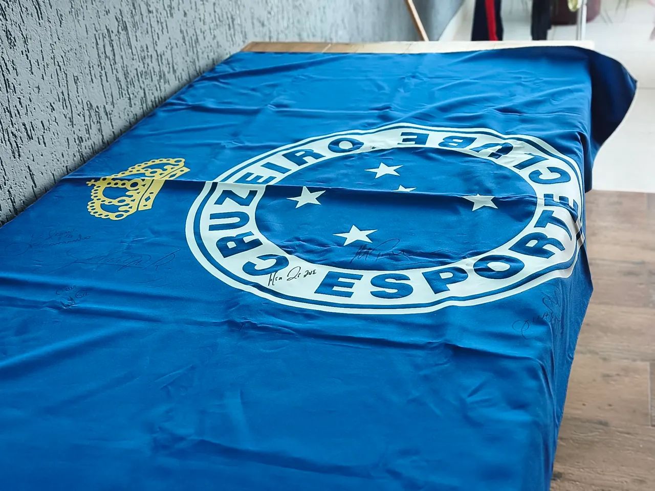 Bandeira nova original Cruzeiro (ano 2011). - Foto 2
