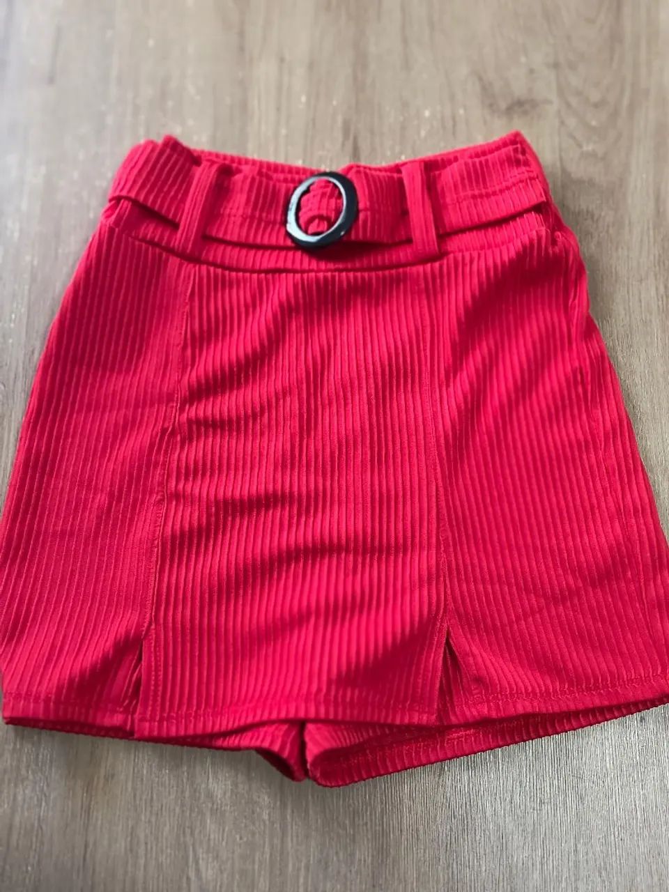 Short saia vermelho nova tam P