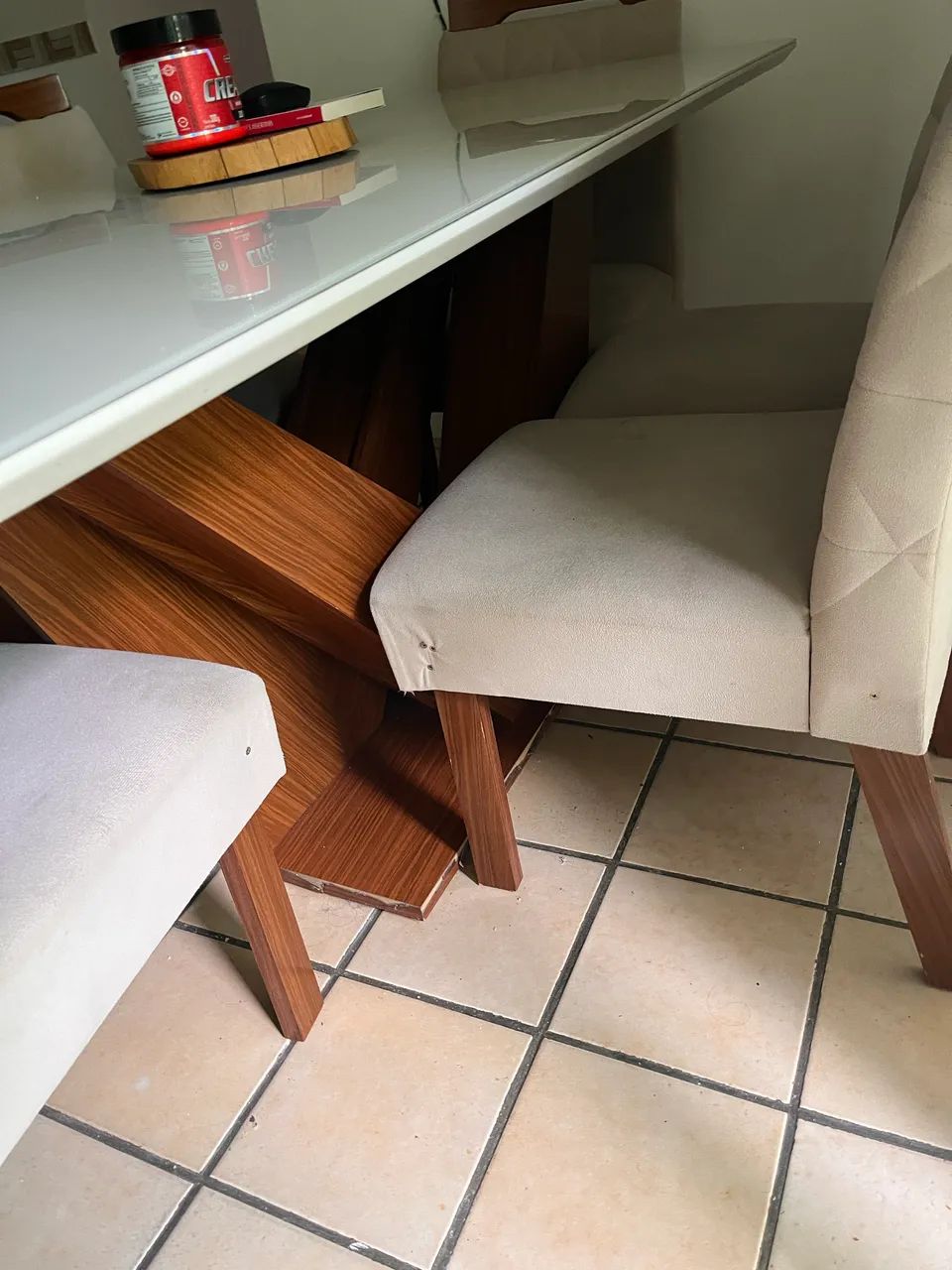 Mesa 6 cadeiras com tampo de vidro  - Foto 4