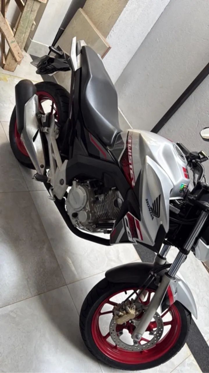 CB Twister 25cc  - Foto 4