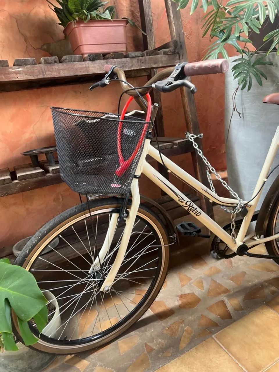 Bicicleta semi-nova Retrô  - Foto 2