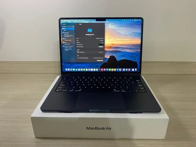 MacBook Air M2 2022 8GB Ram 256 GB tela 13?6 polegadas Midnight com caixa e carregador 
