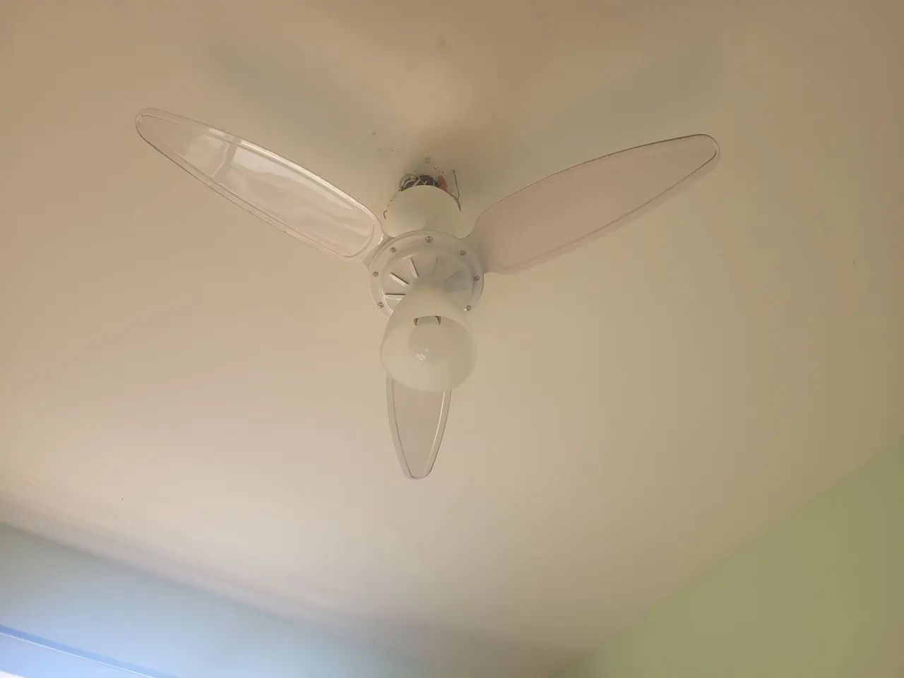 VENTILADOR DE TETO BRANCO - Foto 2