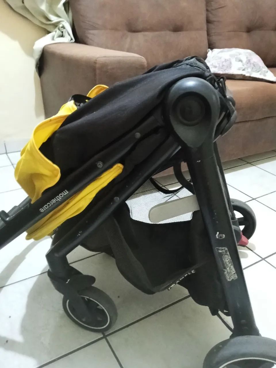 Carrinho de bebê e cadeira do bebê  - Foto 4