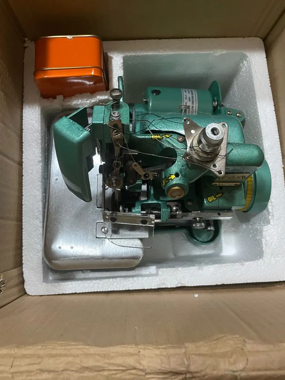 Overlock semi industrial  - Foto 2