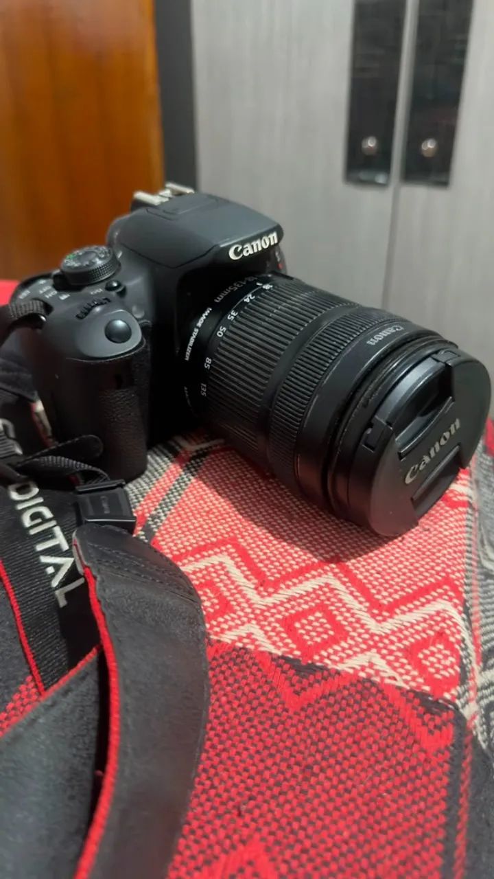 Câmera Canon T5i