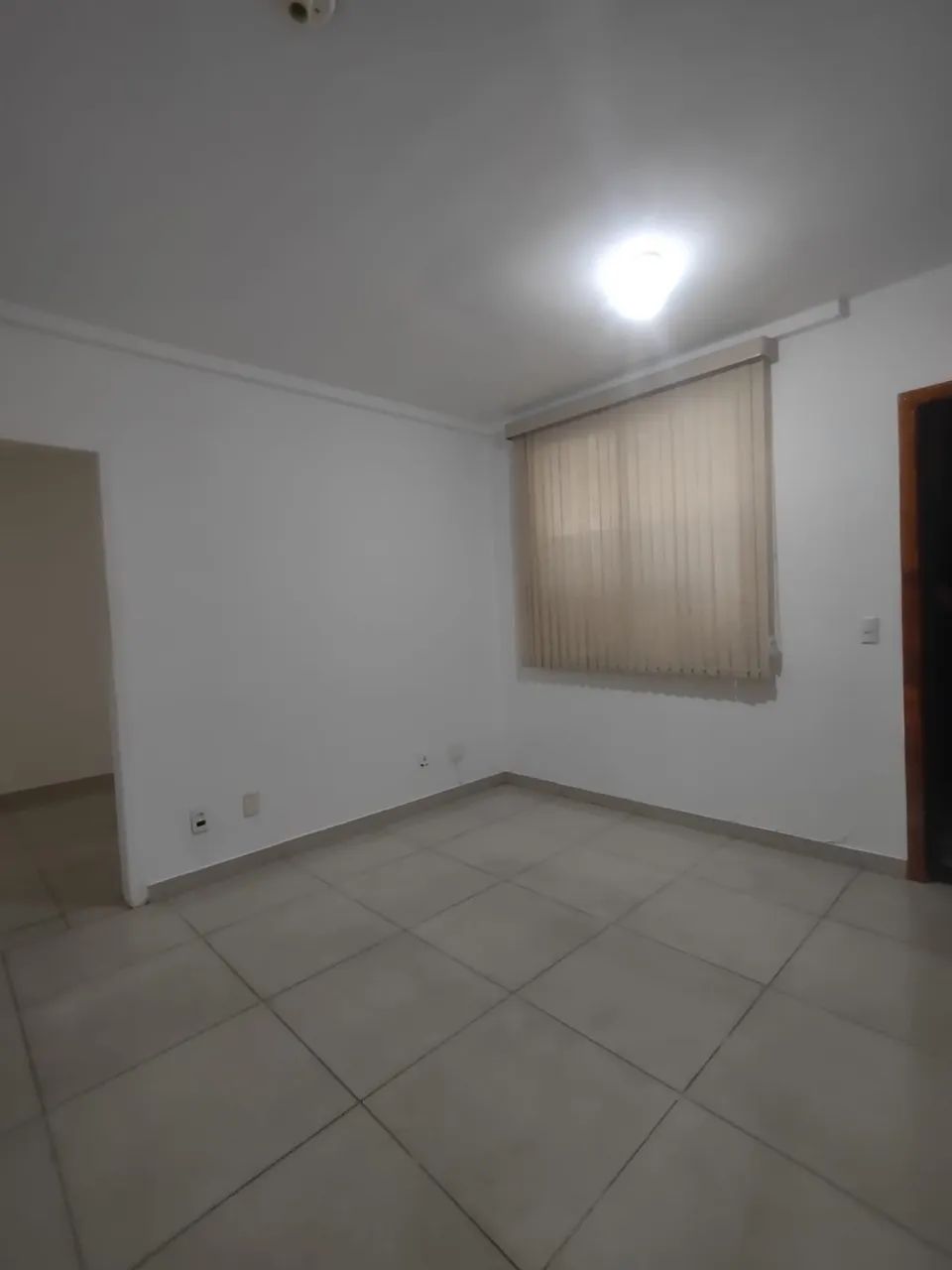 ALUGO APARTAMENTO SANTA MONICA