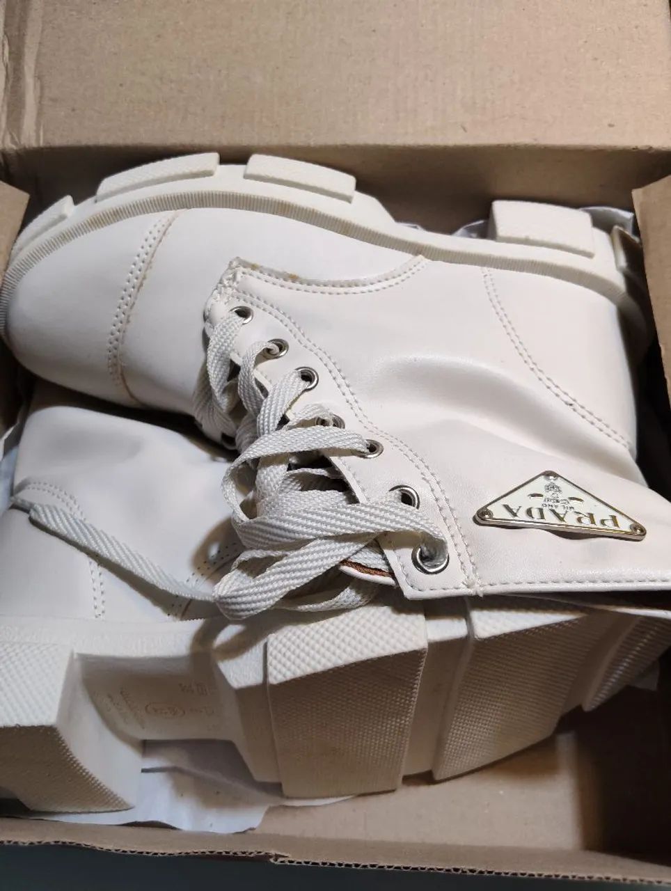 Bota Feminina Bege Nova 