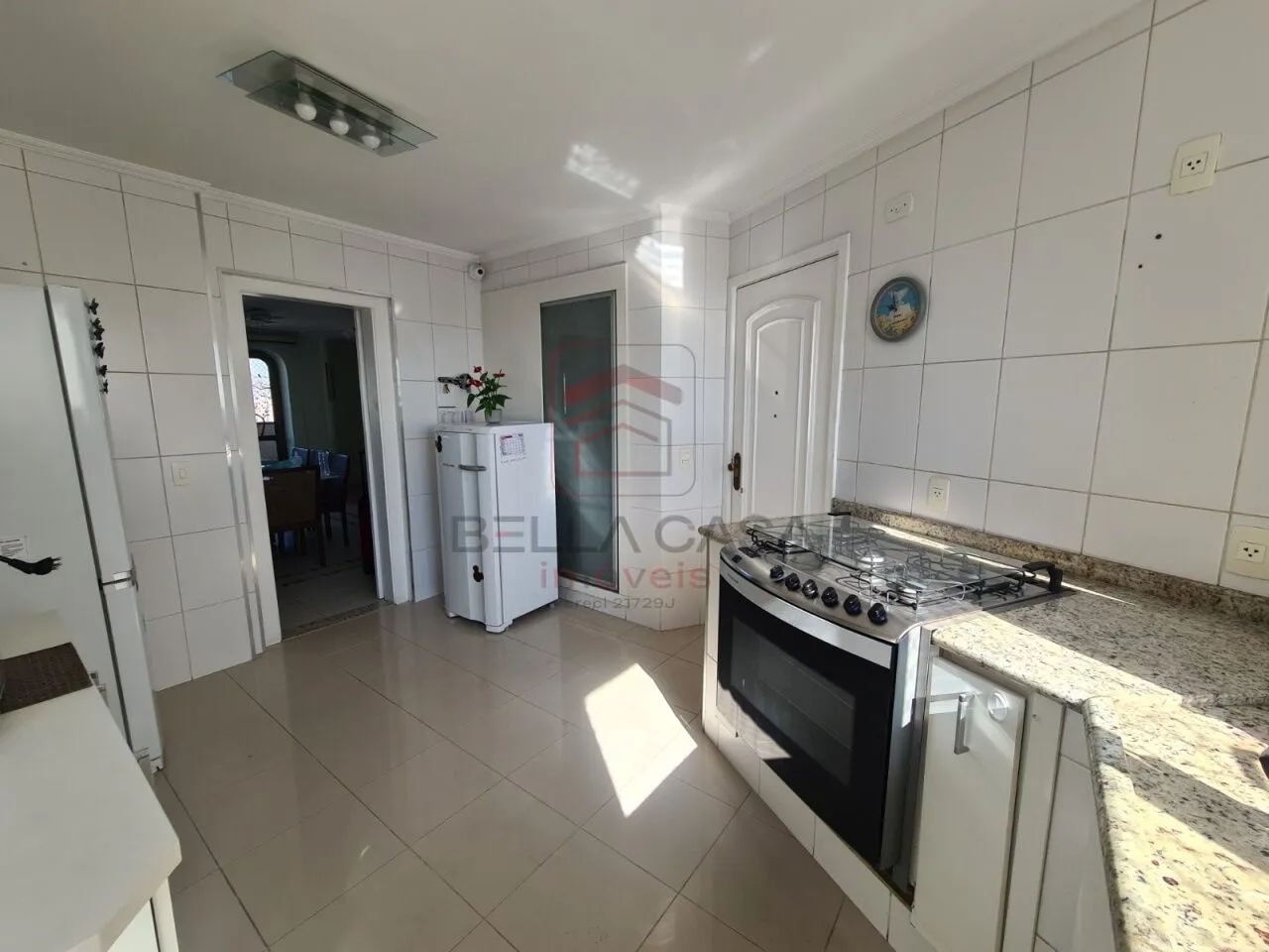 Apartamento locação com 3 dormitórios sendo 1 suíte - Foto 5