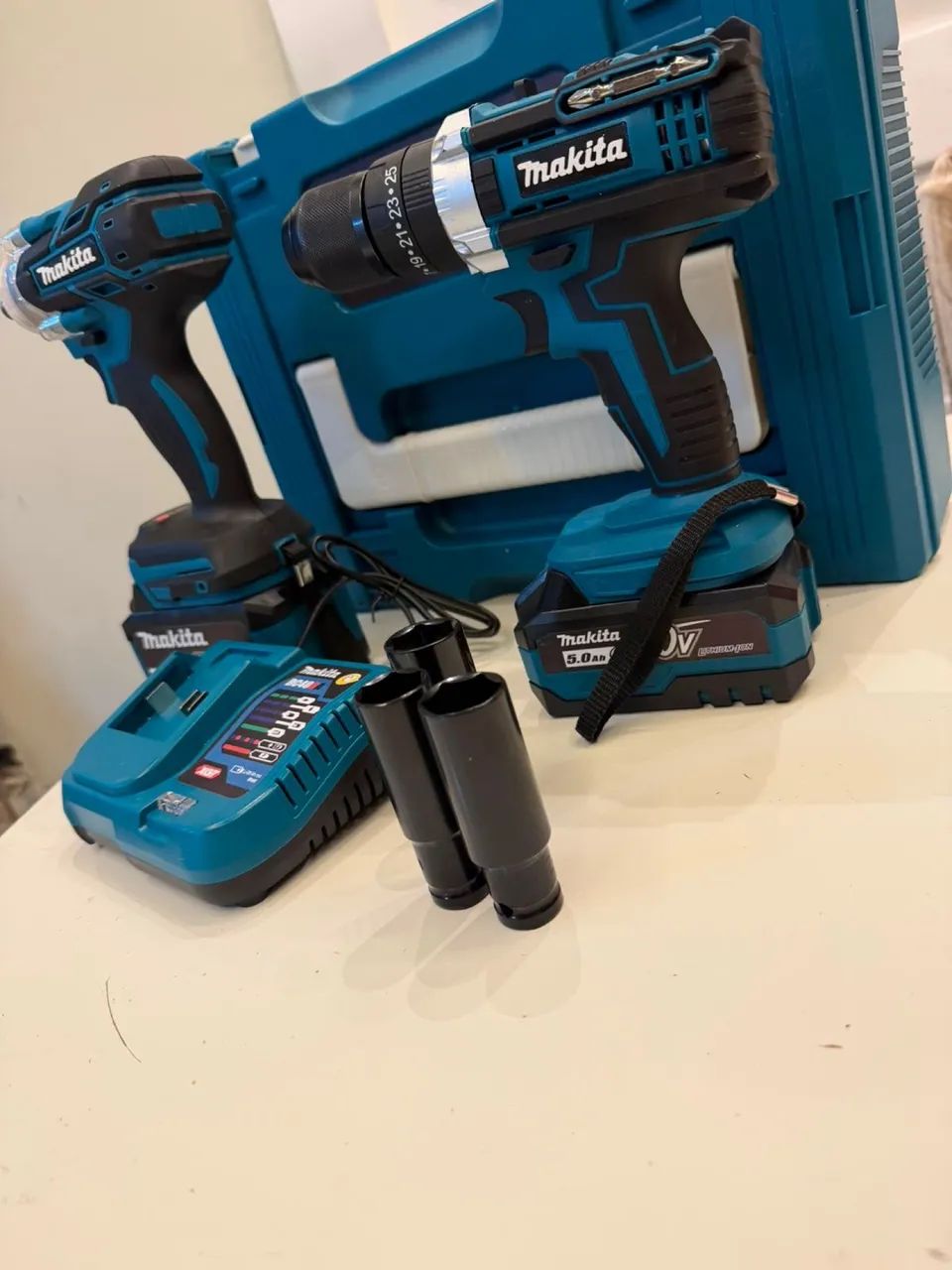 kit ferramentas makita  chave de impacto 40v + parafusadeira impacto 40v, zap: * - Foto 2