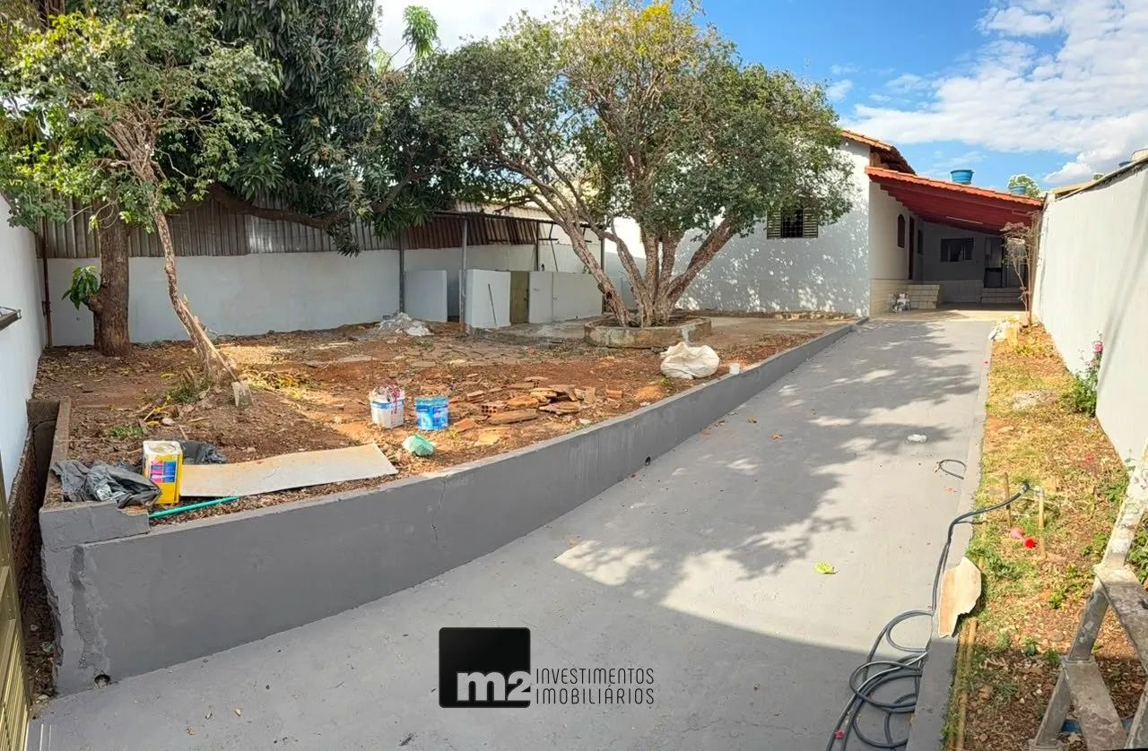 Casa ampla e bem localizada no Jardim América - Foto 3
