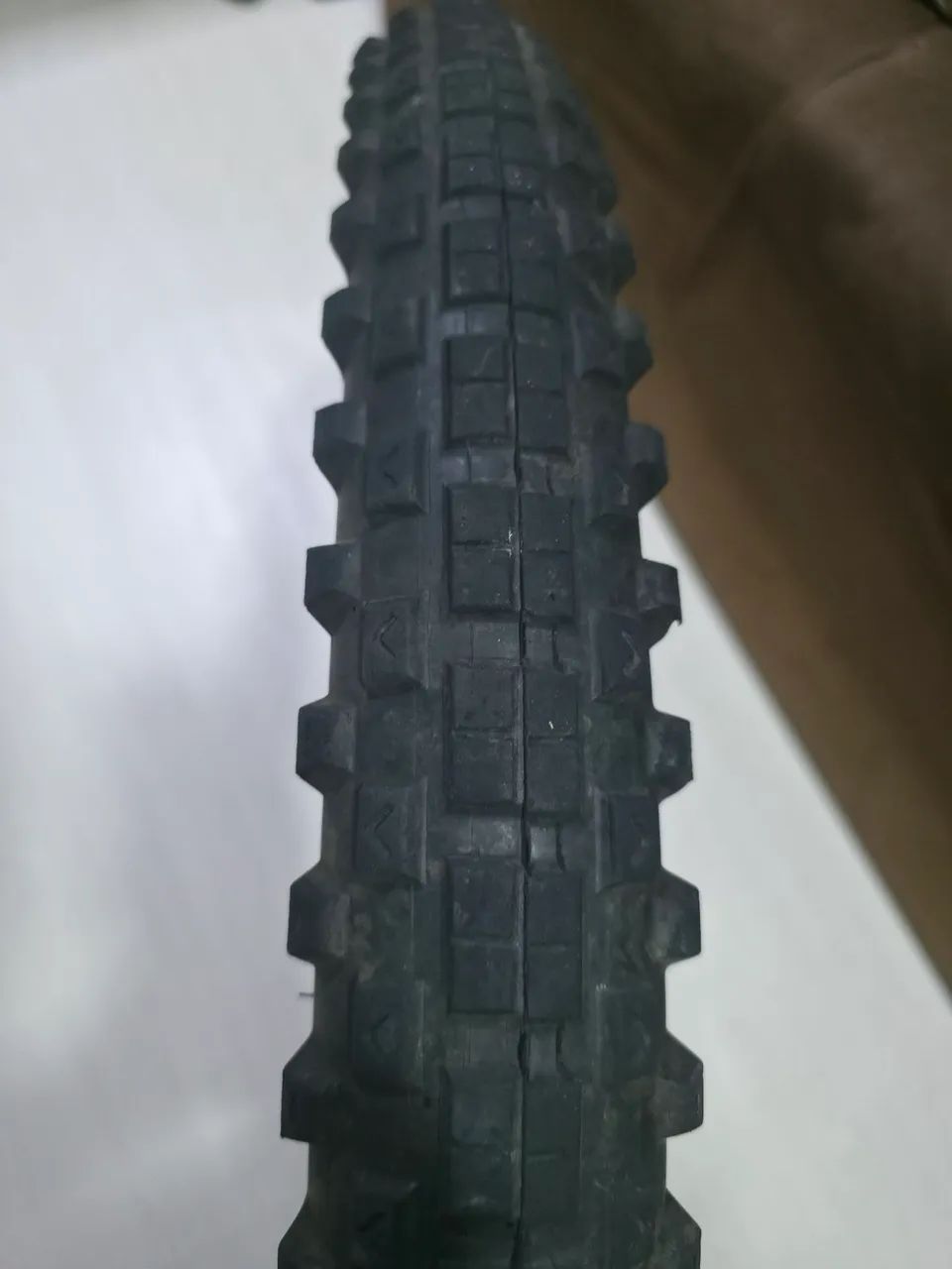 Aro 26 Vmaxx DH 32furos + pneu 2.70 +raios  - Foto 4