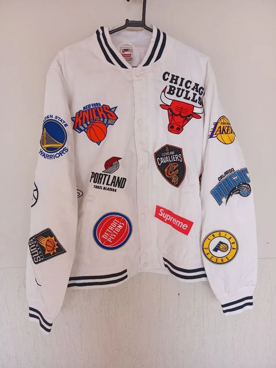 Jaqueta Supreme x Nike x Nba - M - Branco - Foto 5
