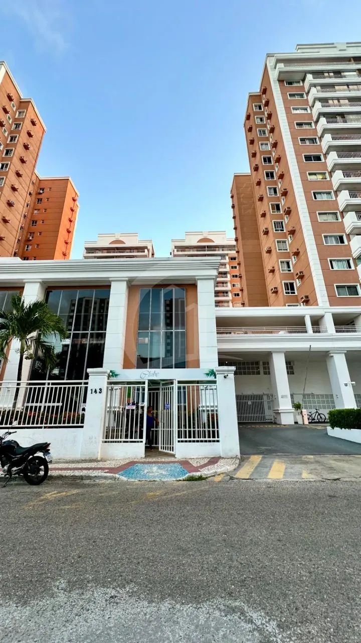 Apartamento reformado no Condomínio Clube Jardins
