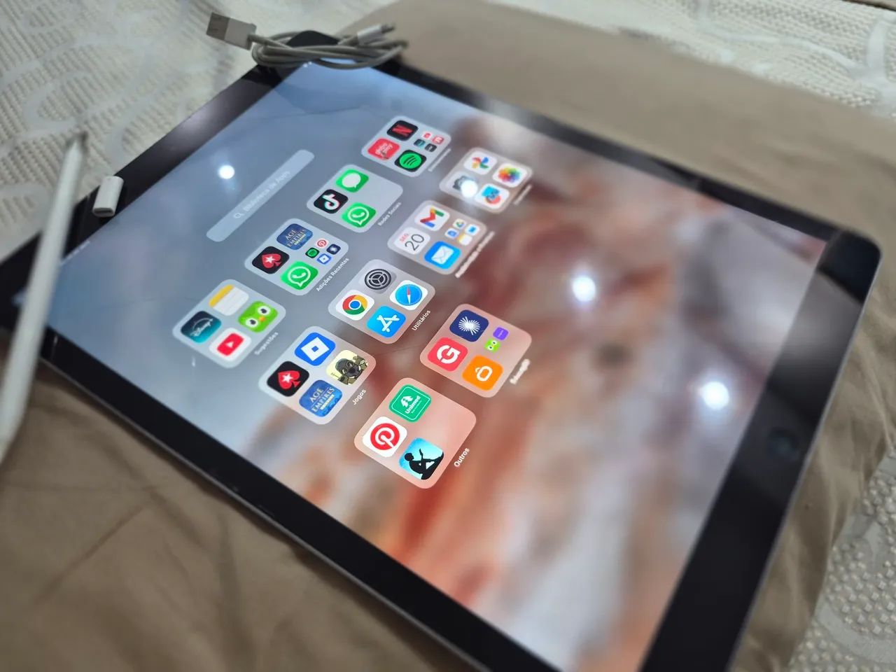 iPad Pro 12,9 1ª Ger 128gb + Apple Pencil - Tablets e E-Readers