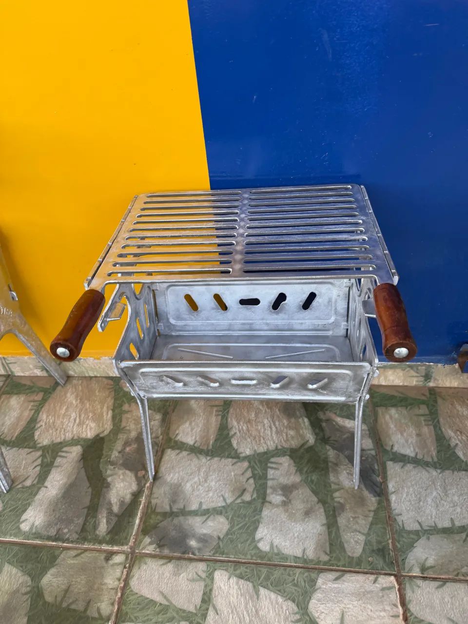 CHURRASQUEIRA DE ALUMÍNIO  - Foto 2