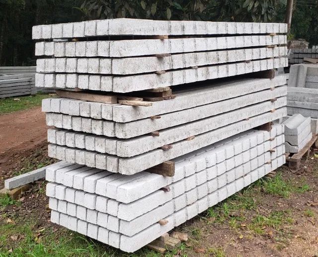 Palanque para cerca de arame ou tela Alambrando Muro Reto Curvo