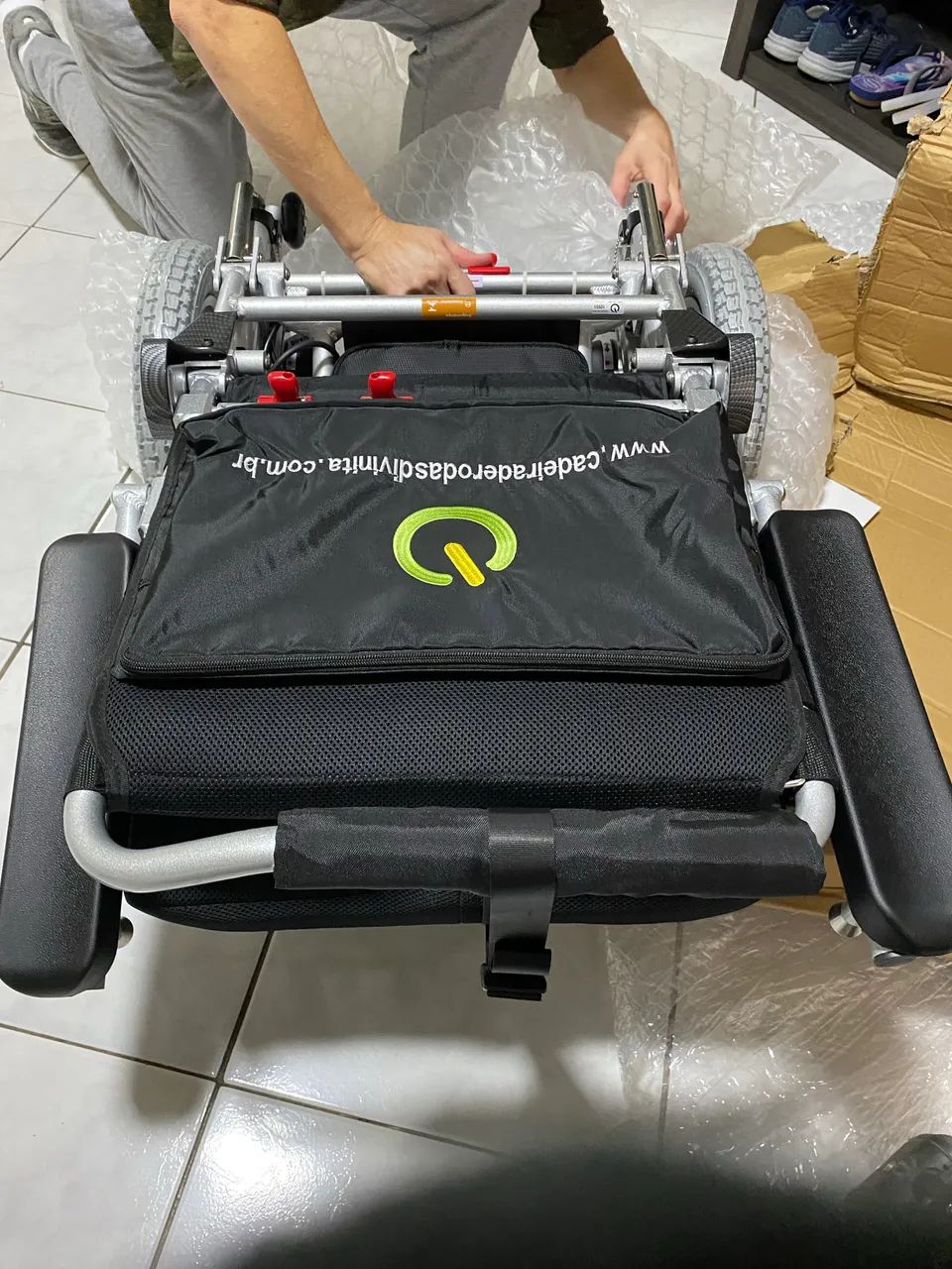 Cadeira de rodas motorizada  - Foto 2