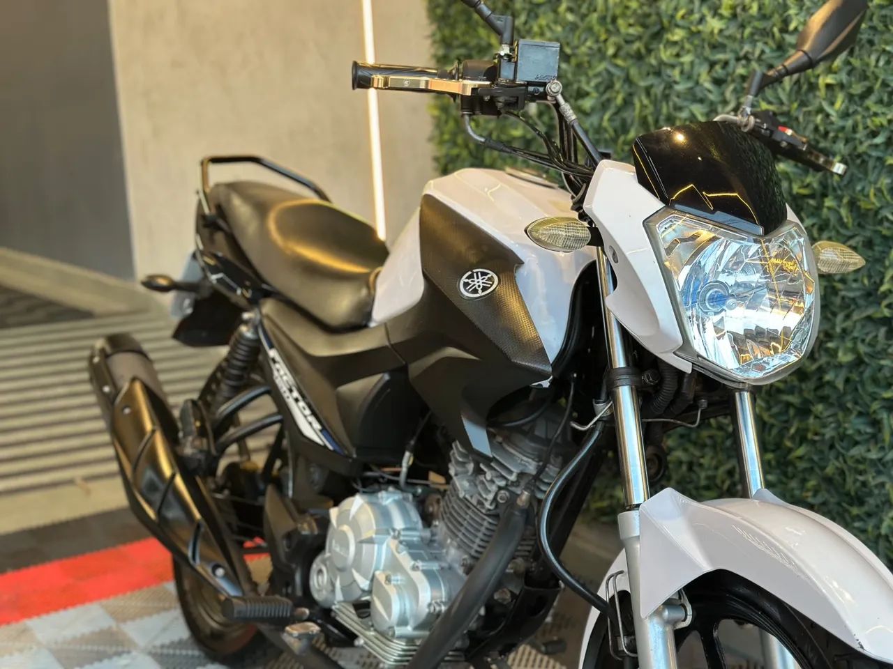 YAMAHA FACTOR 150 ED 2017 BRANCA  - Foto 2