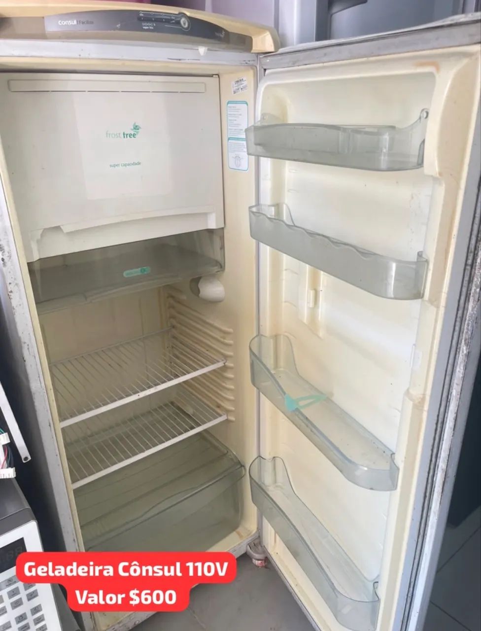 Geladeira cônsul 110V 