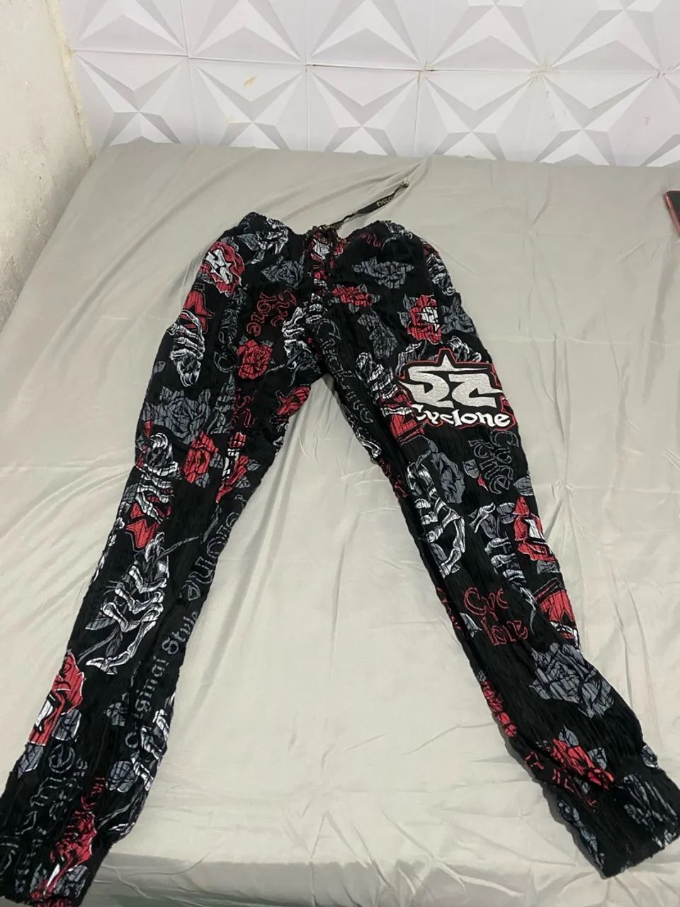 CALÇA DA CYCLONE