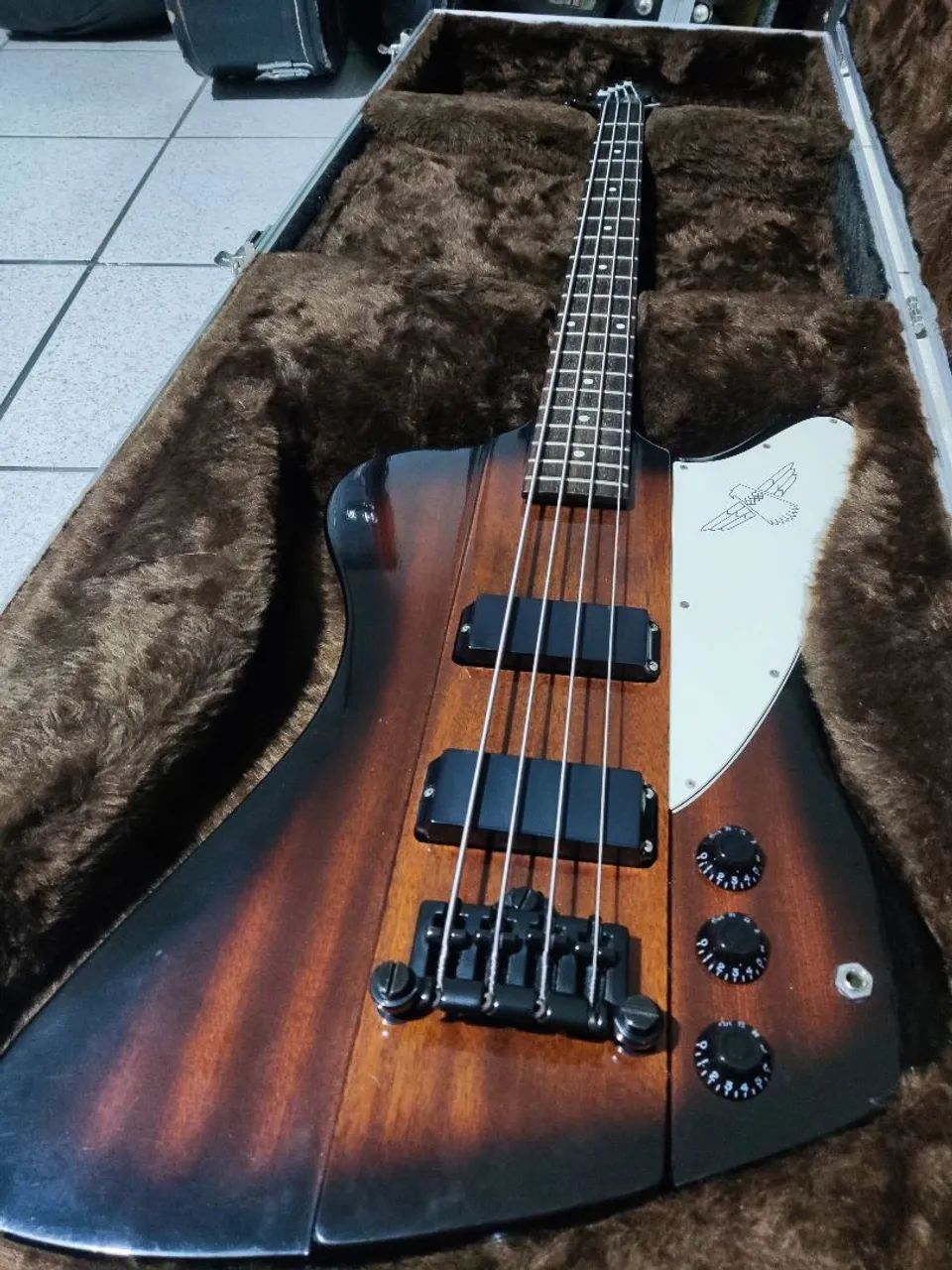 Baixo Epiphone Thunderbird 4 cordas - Foto 5