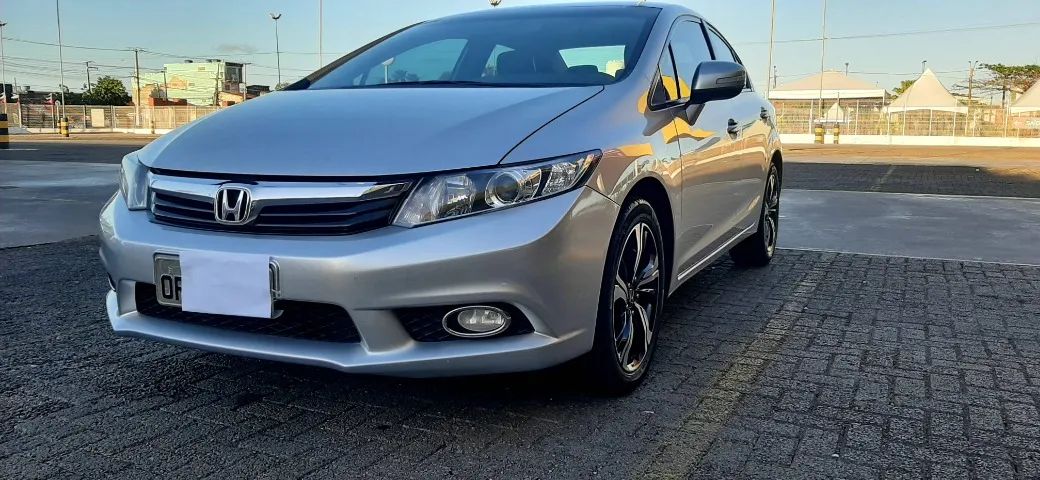 Honda Civic Civic Sedan LXR 2.0 Flexone 16V Aut. 4p 2014