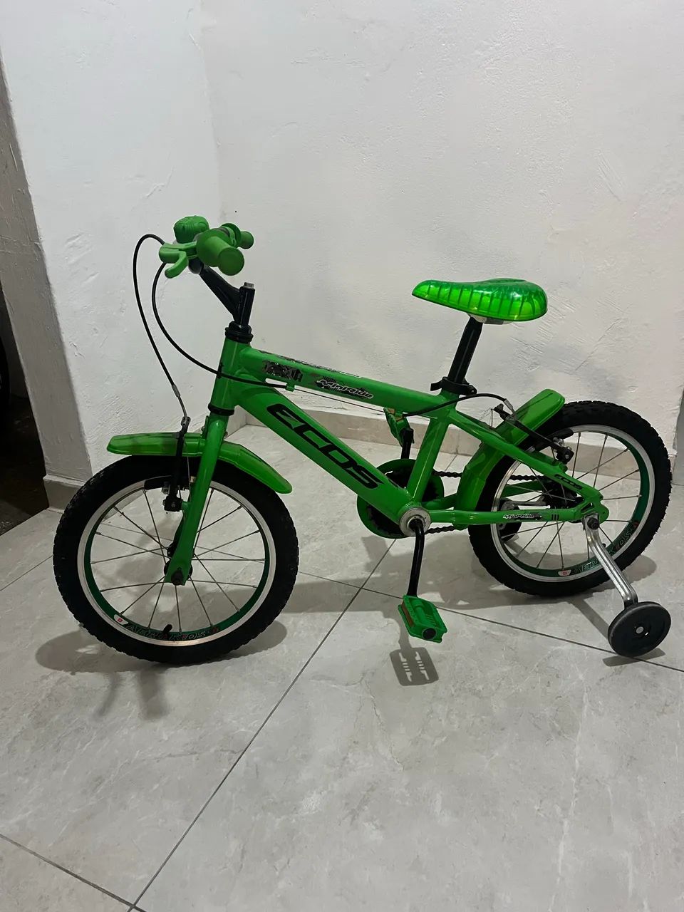 Vendo bicicleta alumínio aro 12 - Foto 3