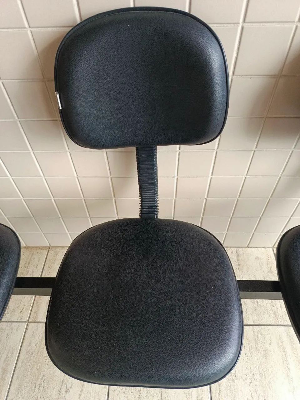 Cadeiras escritório 3 lugares - Foto 3