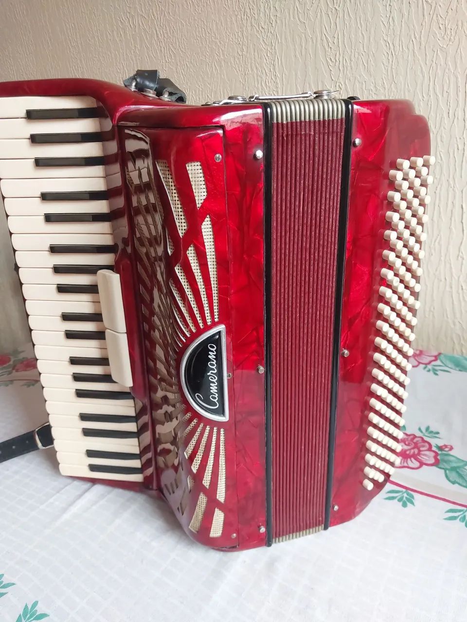 Acordeon Camerano 120 baixos. - Foto 3