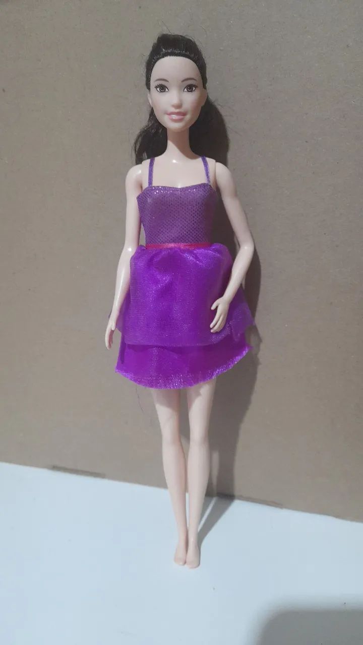 Barbie asiática 