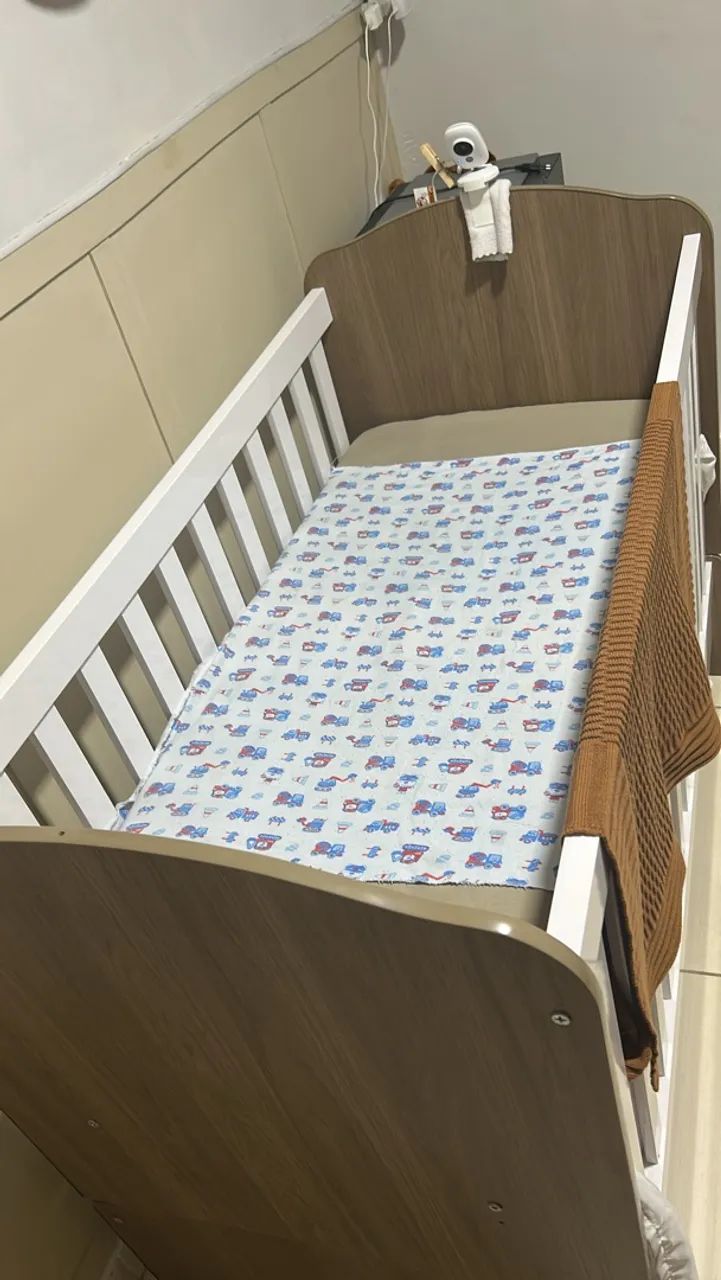 Vendo berço com colchão  - Foto 2