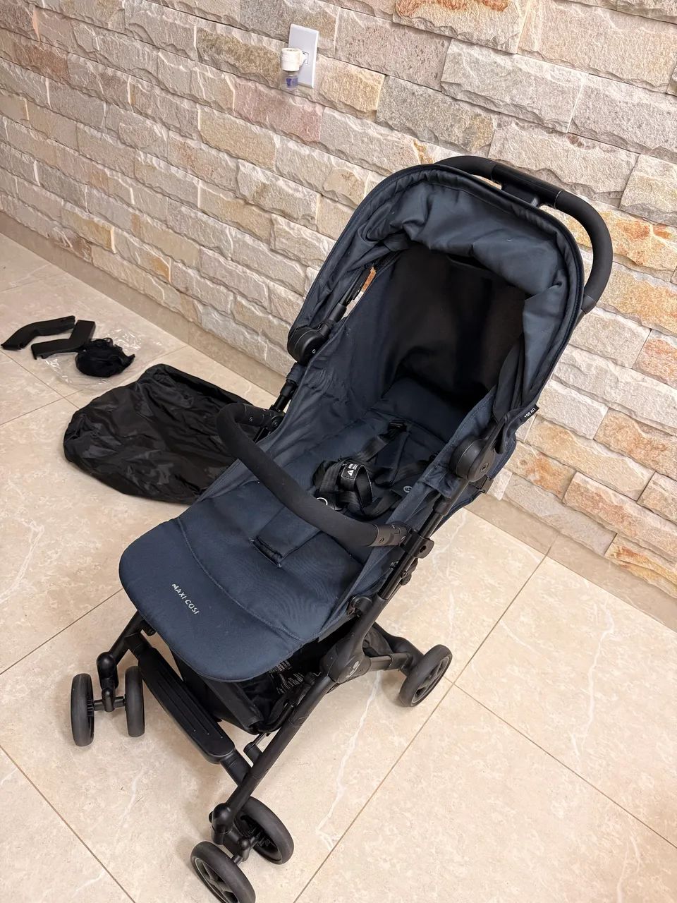 Carrinho de bebê lara 2 máxi cozi