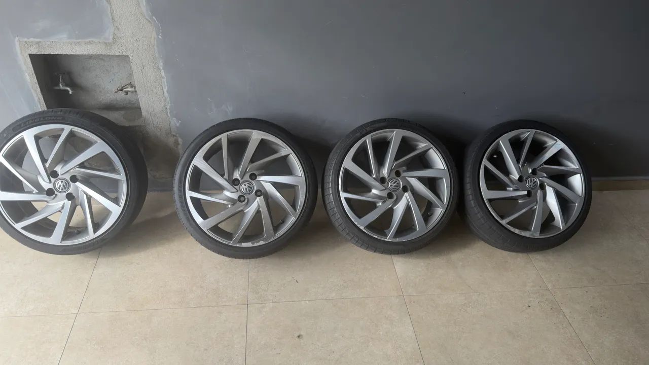 Rodas + pneu aro 17 Volkswagen 