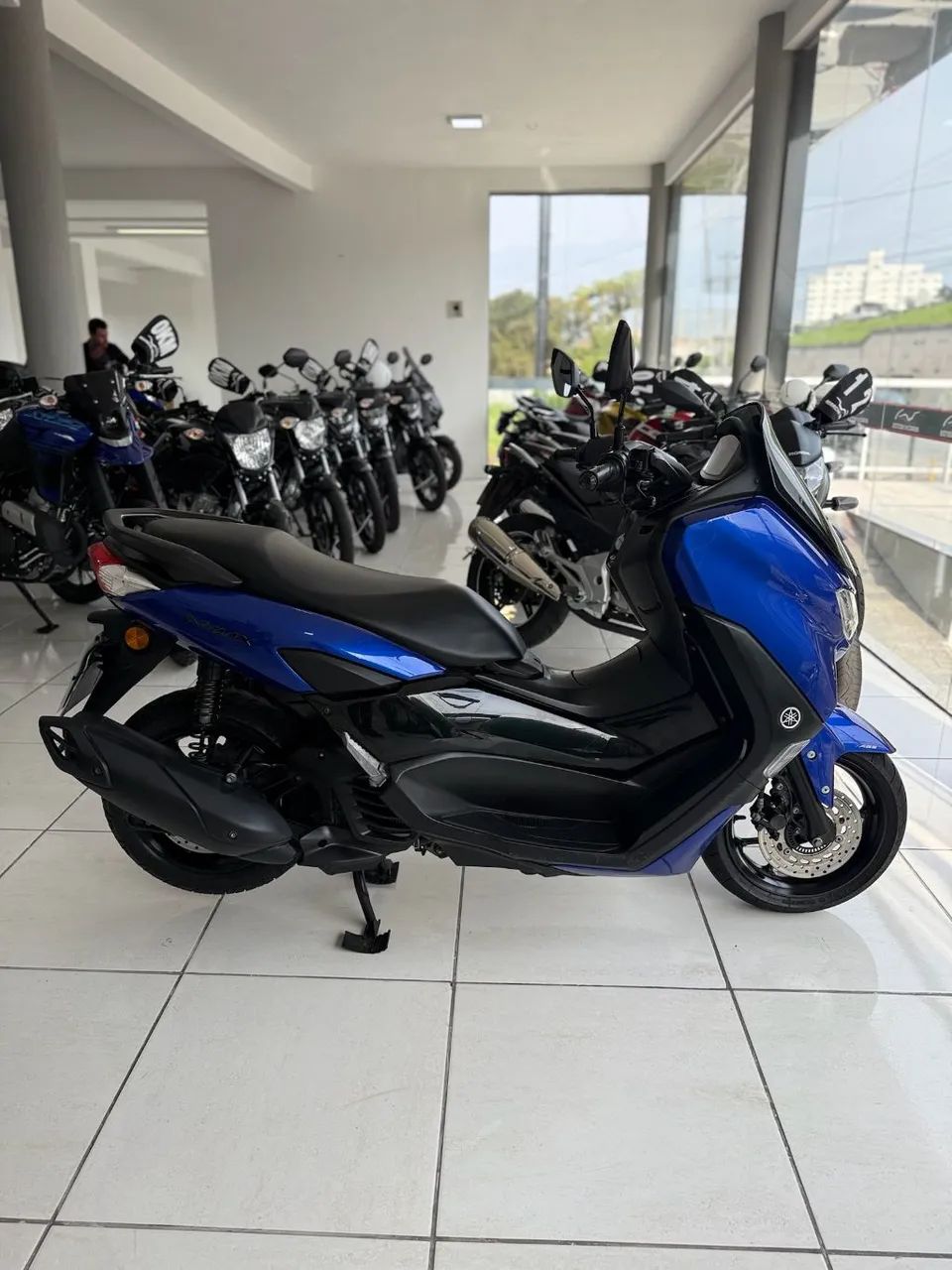 NMAX Connected 160 ABS - Foto 4