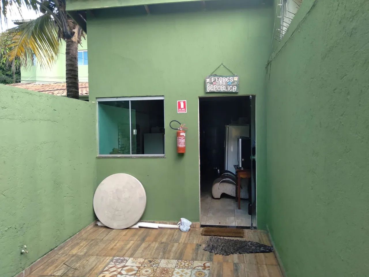 Quartos e Suítes pra alugar  - Foto 3
