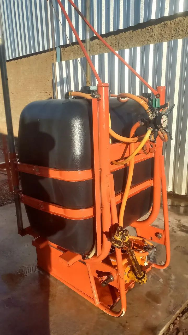 PULVERIZADOR 600 LTS - Foto 2